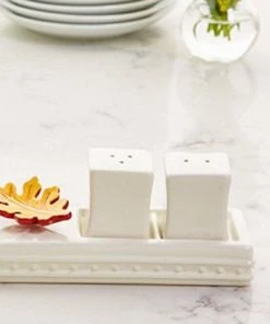 Nora Fleming- Salt & Pepper